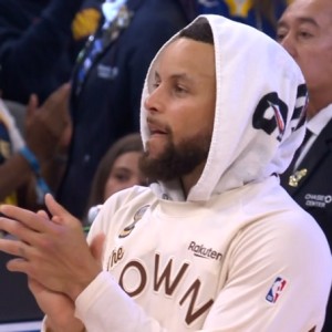 开云网址入口-库里：这也是我们在穆迪术后第一次见到他 球迷为他送上爱与支持